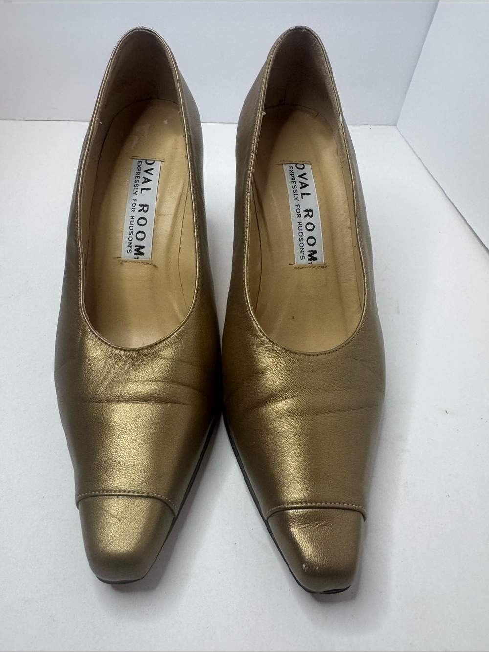 Oval Room Gold Leather Pumps Women's Size 7.5M